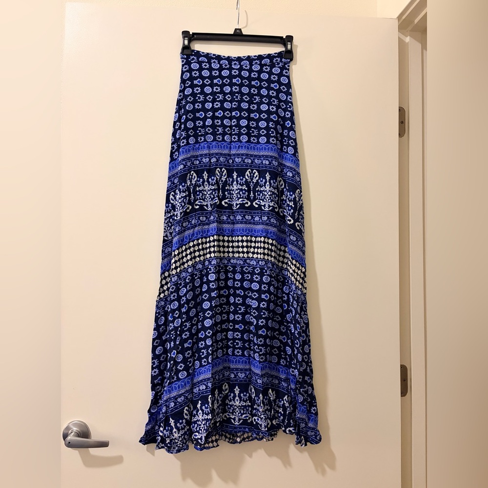 Lulu's Navy and White Patterned Skirt